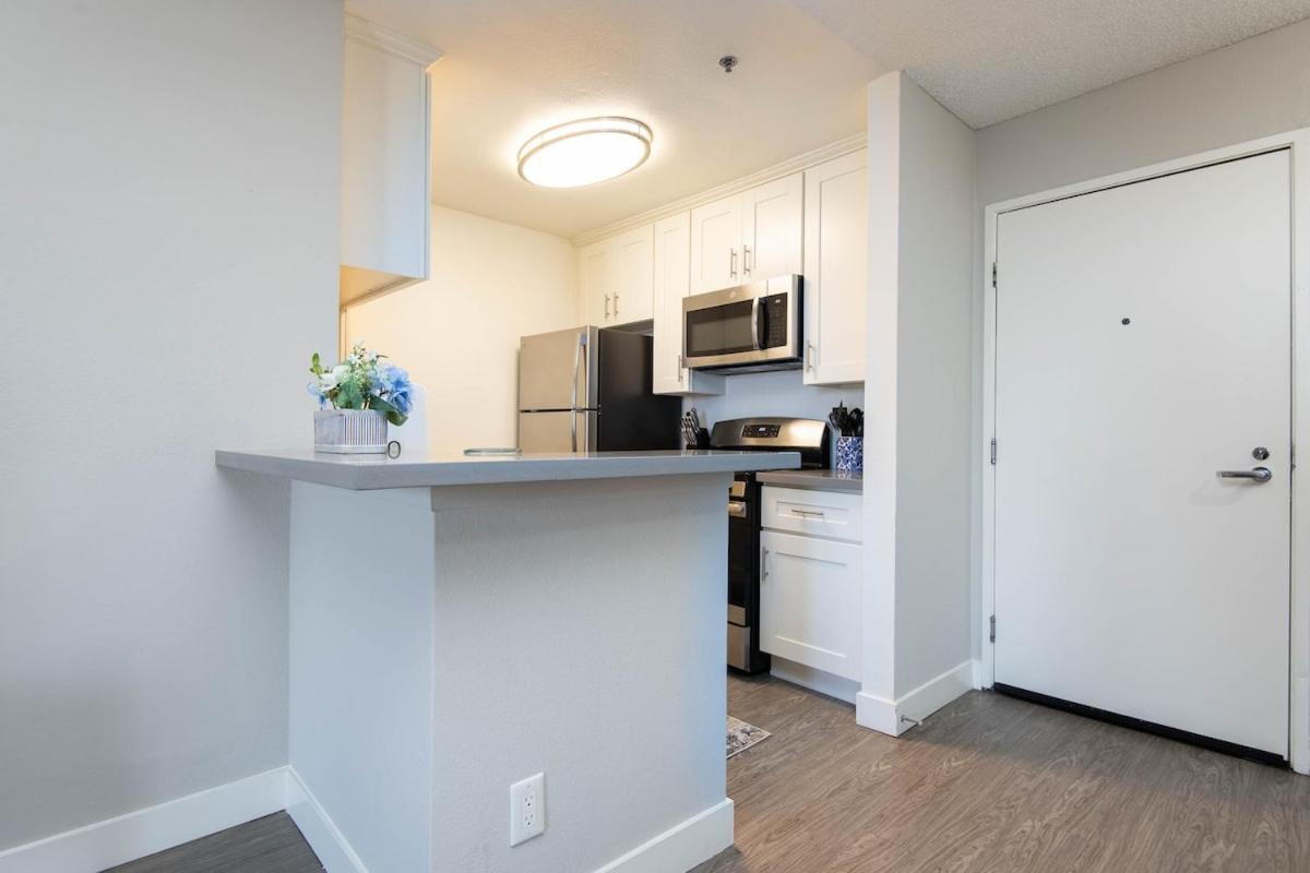 Apartment Snazzy 1bed With Rooftop Pool And Hollywood Sign View *