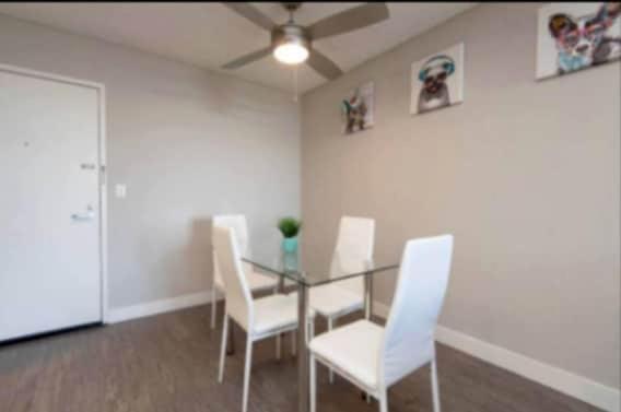 Snazzy 1bed With Rooftop Pool And Hollywood Sign View Los Angeles